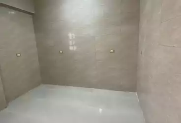 Apartments For sale - 3 rooms - floor 2