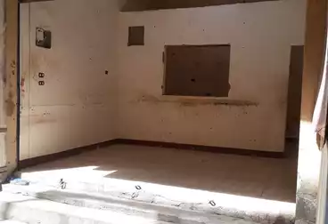 محلات للبيع - بالدور 1