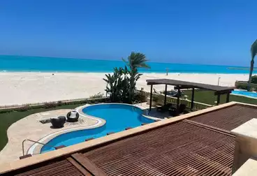 فيلا منفصلة للبيع - 6 غرف