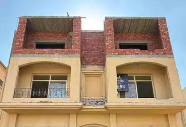 Apartments For sale - 3 rooms - floor 1