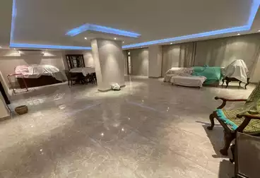 Apartments For sale - 5 rooms - floor 1