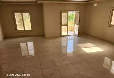 شقق للإيجار - 3 غرف - بالدور 1