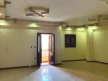 شقق للبيع - 3 غرف - بالدور 1