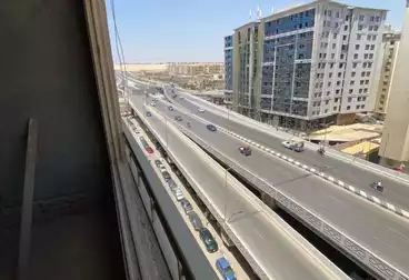 Apartments For sale - 3 rooms - floor 8