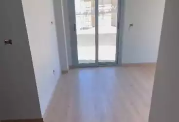 Apartments For rent - 3 rooms - floor 3