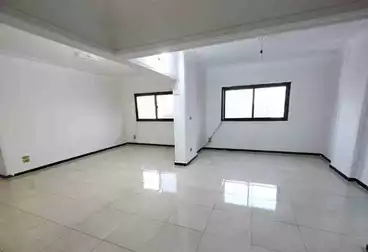 شقق للإيجار - 3 غرف - بالدور 8