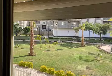 Apartments For sale - 3 rooms - floor 1