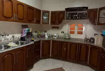 Furnished Apartment For sale - 4 rooms - floor 3