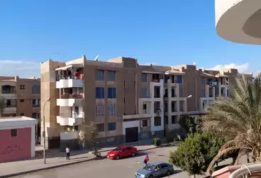 Apartments For sale - 3 rooms - floor 1