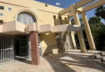 محلات للإيجار