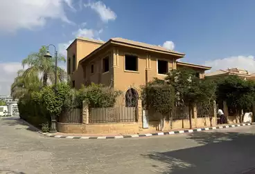 فلل للبيع - 5 غرف