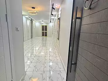 شقق للبيع - 3 غرف - بالدور 7