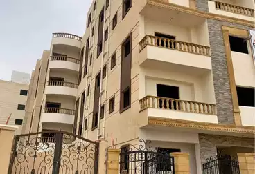 شقق للبيع - 3 غرف - بالدور 3
