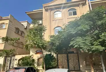 Apartments For sale - 4 rooms - floor 0