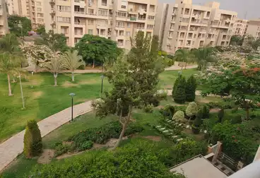 Apartments For sale - 4 rooms - floor 3