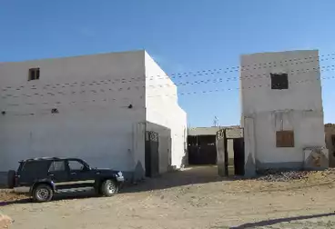 مصنع للبيع