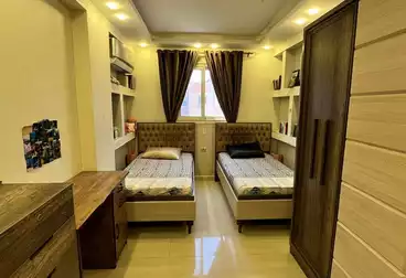Furnished Apartment For sale - 3 rooms - floor 12