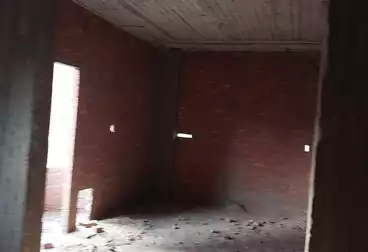 House / Home For sale - 6 rooms