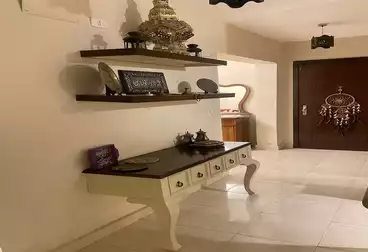 Apartments For sale - 3 rooms - floor 5
