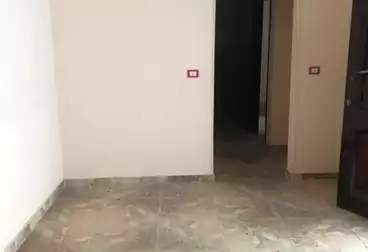 House / Home For sale - 8 rooms