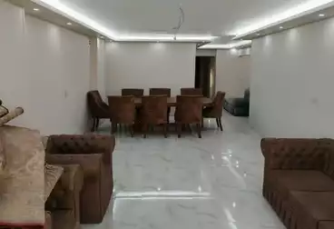 Furnished Apartment For sale - 4 rooms - floor 8
