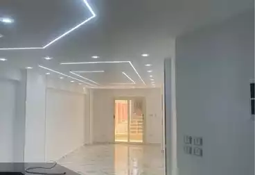 undefined undefined - 2 rooms - floor 5