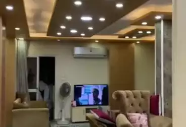 عقارات للبيع - 3 غرف - بالدور 5