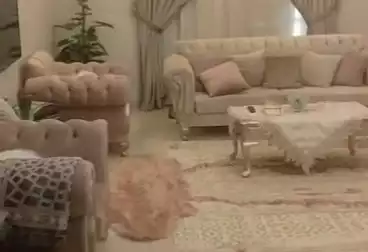 شقق للبيع - 3 غرف - بالدور 10