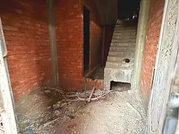 House / Home For sale - 9 rooms