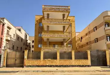 شقق للإيجار - 4 غرف - بالدور 2
