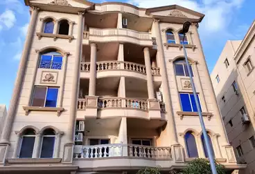 شقق للبيع - 3 غرف - بالدور 1
