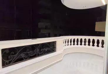 عقارات للبيع - 3 غرف - بالدور 2
