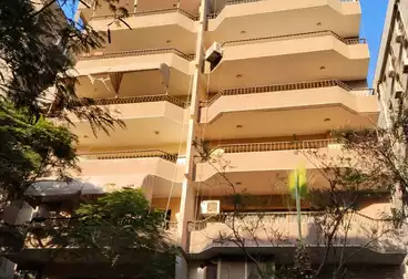 Apartments For sale - 4 rooms - floor 7