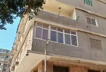 عقارات للبيع - 1 غرف - بالدور 1