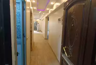 مقر إداري للإيجار - 3 غرف - بالدور 4
