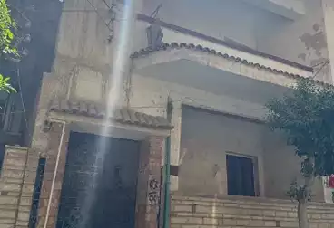House / Home For sale - 6 rooms