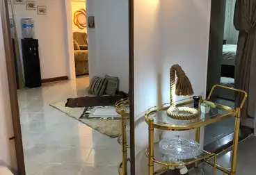 Furnished Apartment For rent - 3 rooms - floor 6