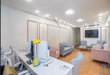 Administrative For sale - 5 rooms - floor 0