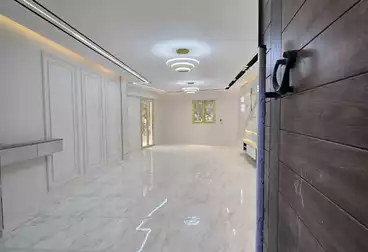 Apartments For sale - 3 rooms - floor 4