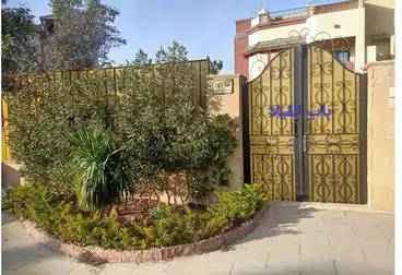 Villas For sale - 7 rooms
