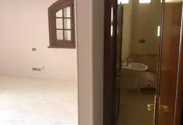 شقق للإيجار - 4 غرف - بالدور 1