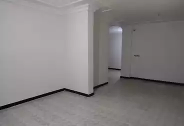 Apartments For sale - 4 rooms - floor 1