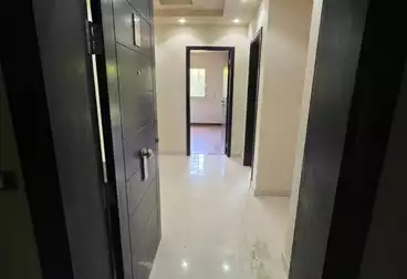 شقق للإيجار - 3 غرف - بالدور 0