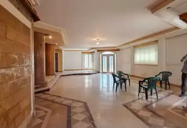مكاتب للإيجار - 2 غرف - بالدور 120