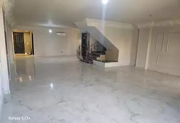 شقق للإيجار - 3 غرف - بالدور 2