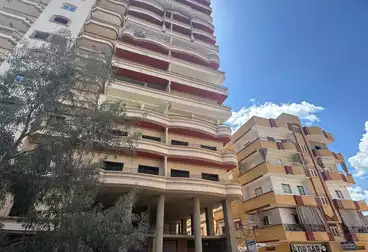 Apartments For sale - 4 rooms - floor 2