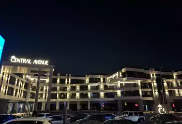 مكاتب للإيجار - 1 غرف - بالدور 1