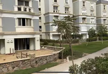 Apartments For sale - 3 rooms - floor 4
