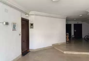 Apartments For sale - 1 rooms - floor 1