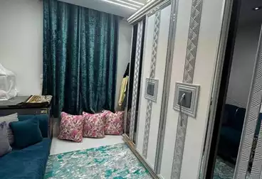 Furnished Apartment For sale - 3 rooms - floor 10